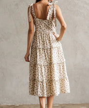 Load image into Gallery viewer, Linda Floral MIDI

