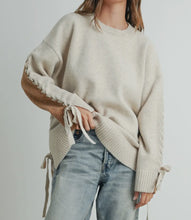 Load image into Gallery viewer, Two Toned Sweater
