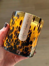 Load image into Gallery viewer, Magic Apple Candle
