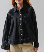 Load image into Gallery viewer, Amber Washed Denim Jacket
