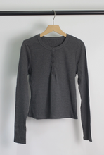 Load image into Gallery viewer, Henley Basic Long Sleeve
