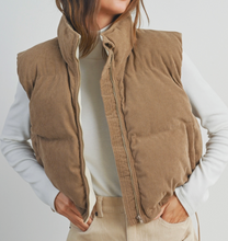 Load image into Gallery viewer, Sandy Corduroy Vest
