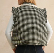 Load image into Gallery viewer, Sherpa Pocket Vest
