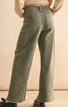 Load image into Gallery viewer, Emerald Snake Pant
