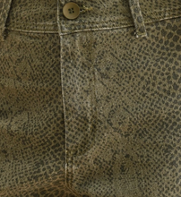 Load image into Gallery viewer, Emerald Snake Pant
